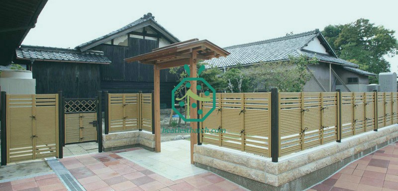 Public Park Plastic Bamboo Poles Fence Panels For Tourism Places