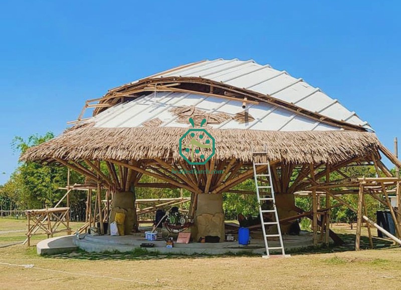 Thi công mái Nipa Patio Hut bằng ngói Nipa tổng hợp