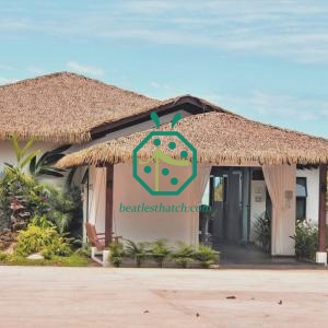 Mái nhà bằng lá cọ nhân tạo bền chắc dành cho du lịch sinh thái Costa Rica.
