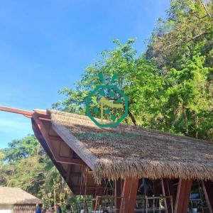 Vật liệu mái tranh giả cho nhà chòi bãi biển Barbados