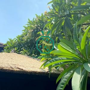 Compound UV-proof additives Synthetic Grass Thatch Tiles Product