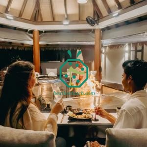 Trần nhà bằng tre nhân tạo của biệt thự Banyan