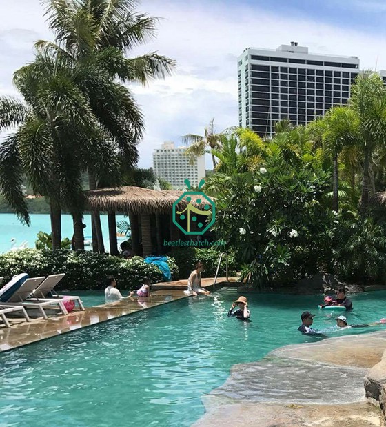 Mái nhà tranh nhân tạo Waterfront Park ở Guam