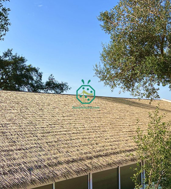 Mái lợp tranh tổng hợp Ranch House ở Tây Ban Nha
